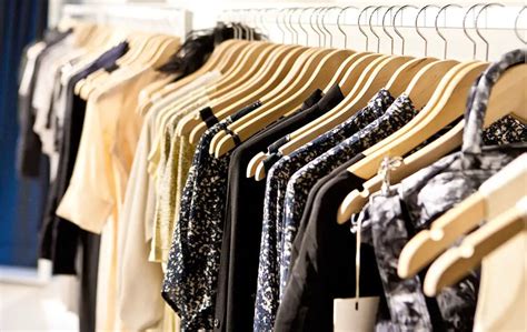 big benefits    buying wholesale clothing