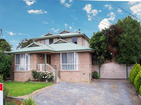 witham drive coldstream vic  property details