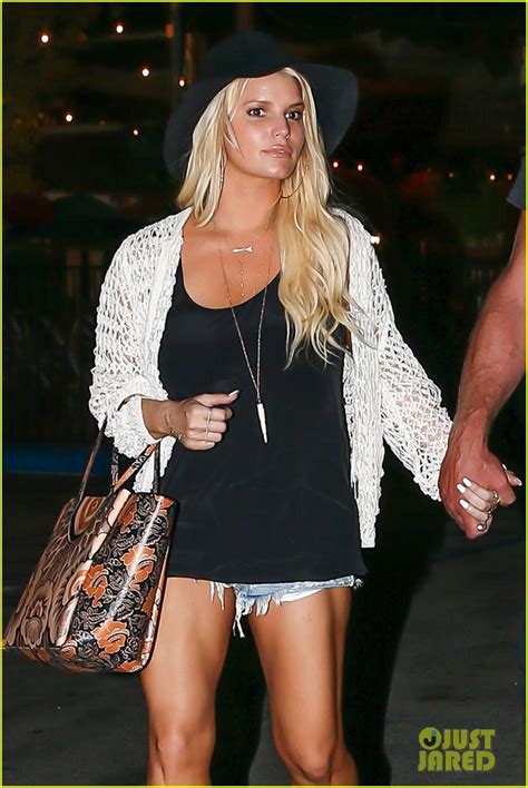Full Sized Photo Of Jessica Simpson Gets Back Into Her Daisy Dukes 11