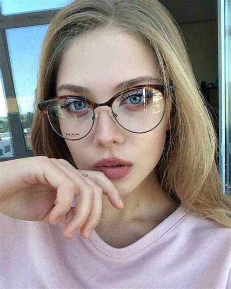 Flip Up Glasses New Glasses Girls With Glasses Glasses Online Girl