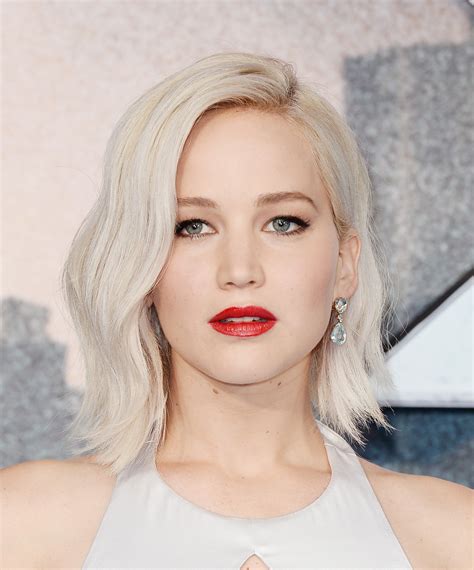 15 Celebrity Photos To Inspire Your New Lob Haircut 2018