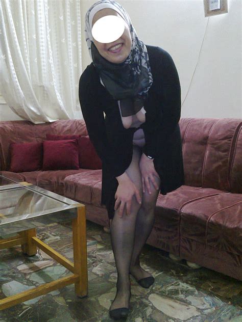 Muslim Wife Exposed In Black Robe Nylon Feet Pussy 42 Pics Xhamster