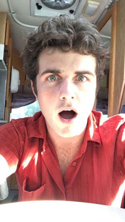 omg he s naked flatliners and scary movie 4 star beau mirchoff omg blog