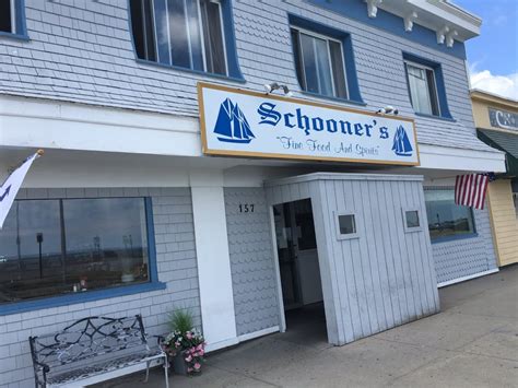 schooners restaurant    reviews seafood