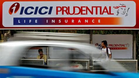 icici prudential life    leader  unit linked business