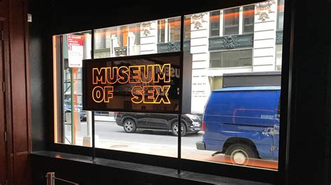 un viaje a la historia del erotismo en el museo del sexo en nueva york
