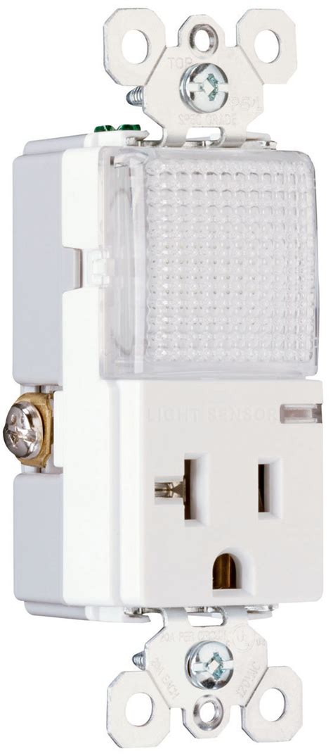 spec grade decorator combination hallway light single receptacles  side wire
