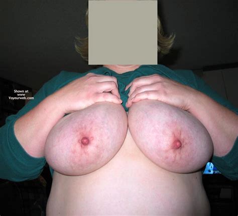 lynnette s big breasts december 2003 voyeur web