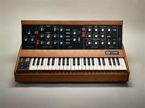 matrixsynth ra mini moog synthesizer model  extremely rare   march