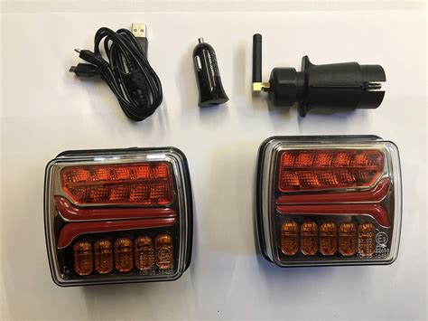 wireless  rechargeable trailer lighting kit  carry case