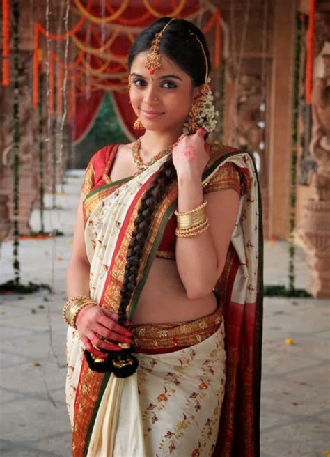 desi actress pixerdesi sheena shahabadi latest hot navel show photos