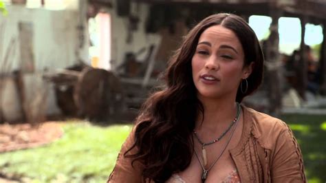2 guns paula patton on the story 2013 movie behind the scenes youtube