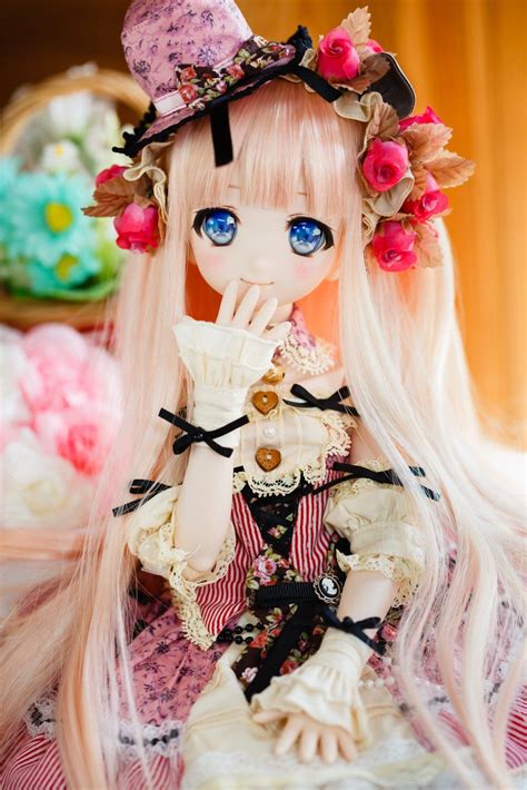 Ries On Colorful Dolls Muñecas De Anime Cosas Para