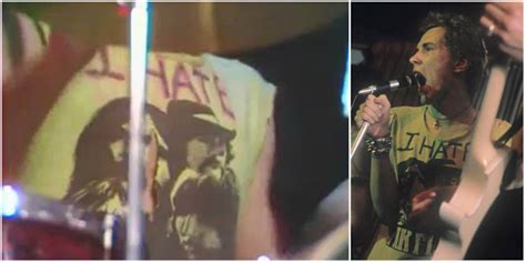 when the sex pistols members shared their famous t shirt