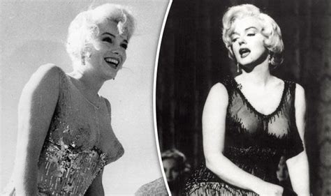 marilyn monroe flaunts her famous curves in never before