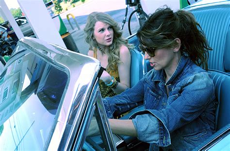Reminder Shania Twain And Taylor Swift Once Shot Guns Together And It
