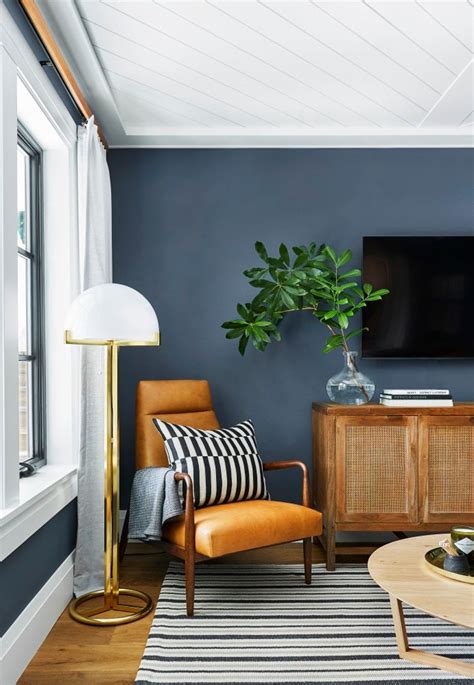 relaxing color  paint  walls family room paint