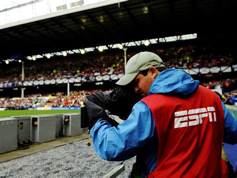 bt continues  challenge bskyb  sports rights  acquiring espn