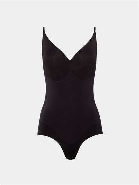 Lingerie Capsule Wardrobe The Underwear Every Woman Needs Who What