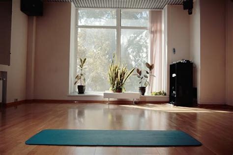 room  breathe turn  spare room   yoga studio   library
