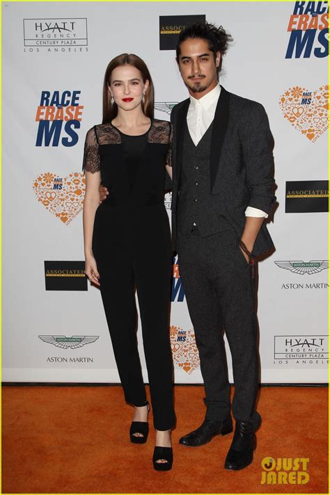 zoey deutch and holland roden are on a race to erase ms photo 3104407