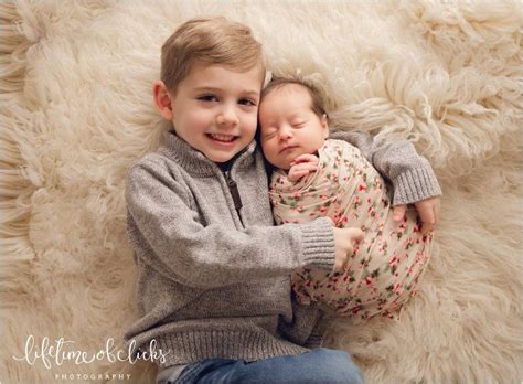 A Big Brother Little Sister Session That Will Melt Your Heart Big