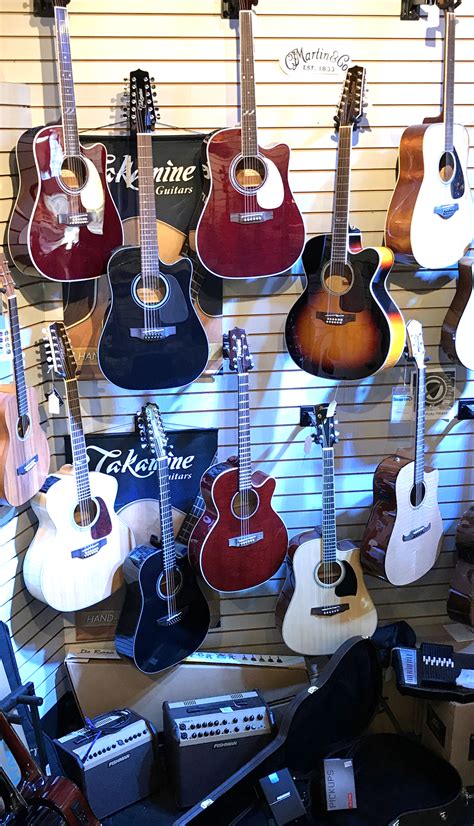 takamine guitars  stock chicago  store