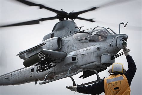 attack helicopters   world business insider
