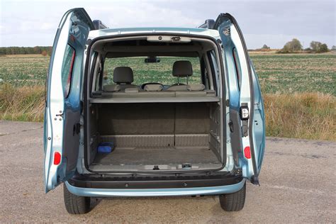 renault kangoo estate   practicality parkers