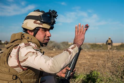 iraqi army  peshmerga survey disputed territories   joint operations