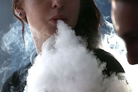 Vaping Is Still Safer Than Smoking That Message Is Getting Dangerously