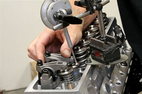 checking piston  valve clearance