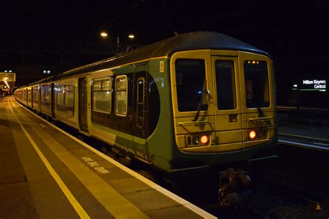 London Midland Class 319 No 319216 At Milton Keynes Centr… Flickr