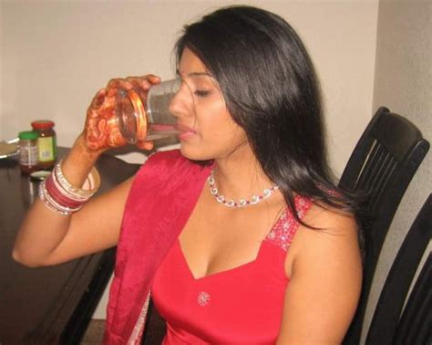 Hot Indian Aunty