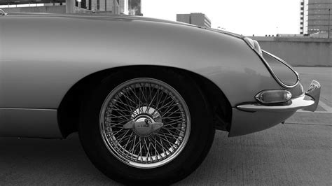 Knock Offs Featuring Bad Kitty A 1968 Jaguar E Type Series 1 5 Fhc