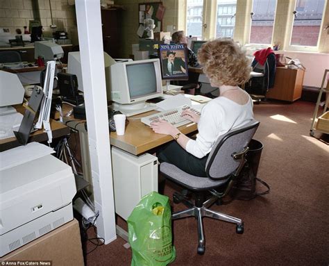 photographer anna fox s throwback images show life in a 1980s office