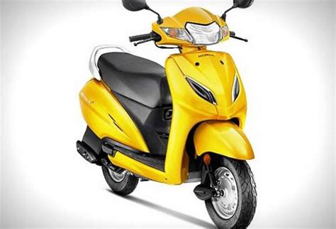 honda launches automatic scooter activa   india