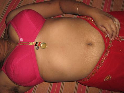 kerala aunties saree removing images indian saree blouse xxx sex