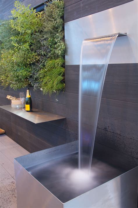 grand designs    show garden modern water feature water fountain design water