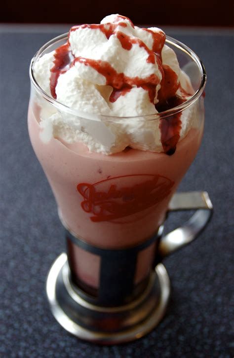 filestrawberry milkshakejpg wikipedia