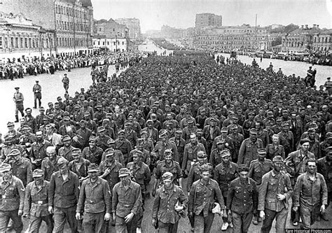 parade  german prisoners  war   streets  moscow  rare historical