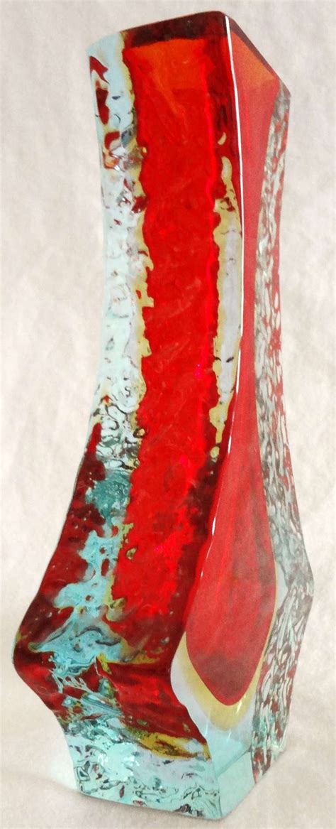 Tall 1960s Mandruzzato Italian Murano Art Glass Vase For