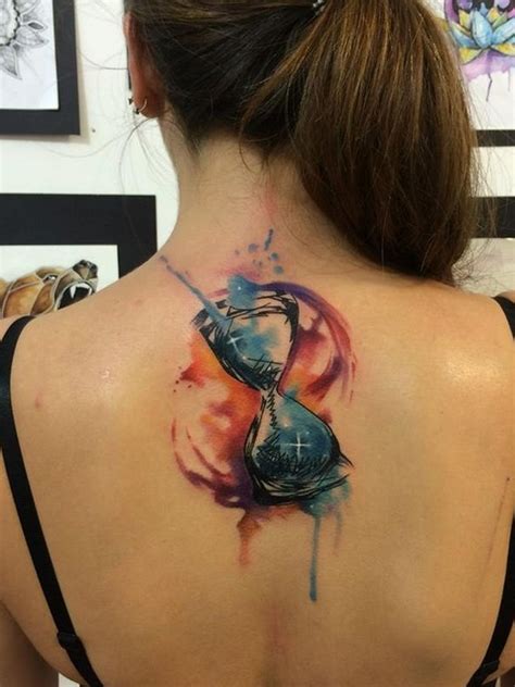 85 best hourglass tattoo designs and meanings time is flying 2019