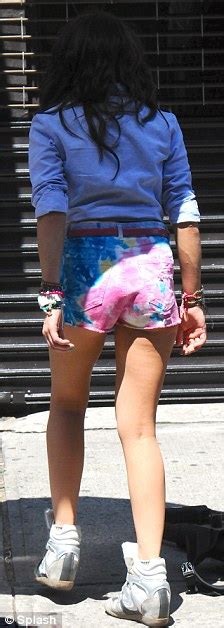 call me maybe singer carly rae jepsen wears tiny tie dye shorts to
