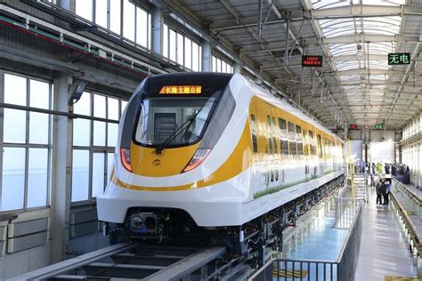 china develops  middle   speed maglev train  statesman
