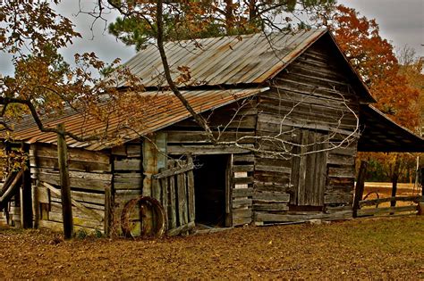 Pin By Patricia Jarvis On Pretty Pictures Barn Pictures Rustic Barn