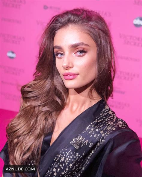 Taylor Marie Hill Sexy On The Runway During 2018 Victoria