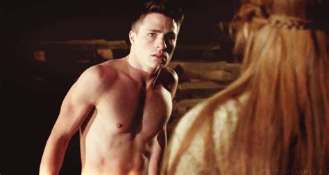 he also looks great shirtless arrow sexy s