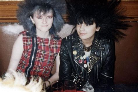 Candid Snapshots Of Teenagers In The 1980s ~ Vintage Everyday