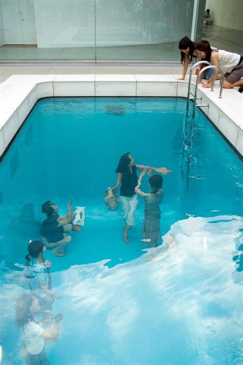 optical illusion swimming pool in japan makes people look